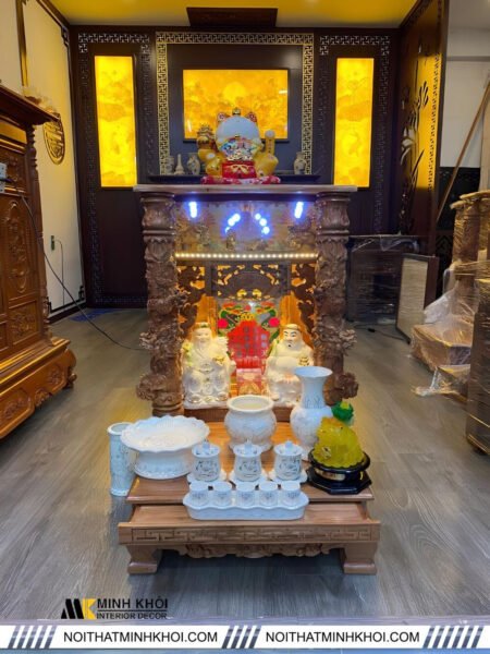 Gia chủ nên xem ngày tốt chuyển bàn thờ Thần Tài khi dọn nhà mới hoặc cần thay đổi vị trí phong thủy