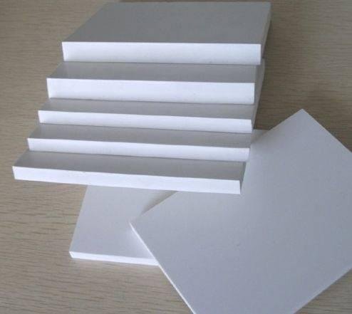 Gỗ bần là gỗ gì với ưu điểm nổi bật là trọng lượng nhẹ, cấu trúc xốp dễ dàng gia công và tạo hình sản phẩm