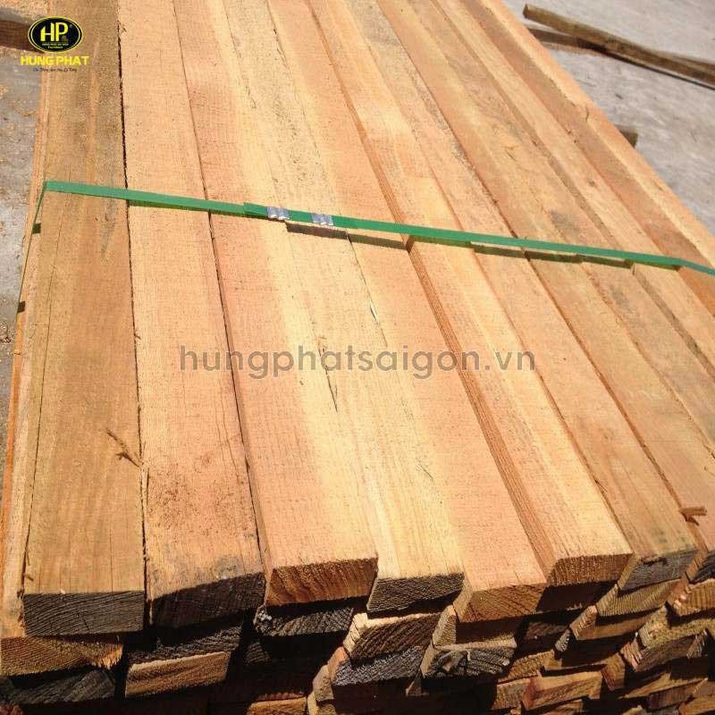 Gỗ keo tai tượng rừng trồng