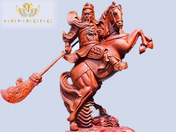 Hình tượng Quan Công cưỡi ngựa thể hiện ý chí kiên cường