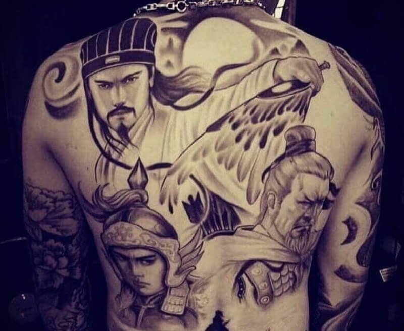 Hình xăm Gia Cát Lượng và Lưu Bị thể hiện tình bằng hữu