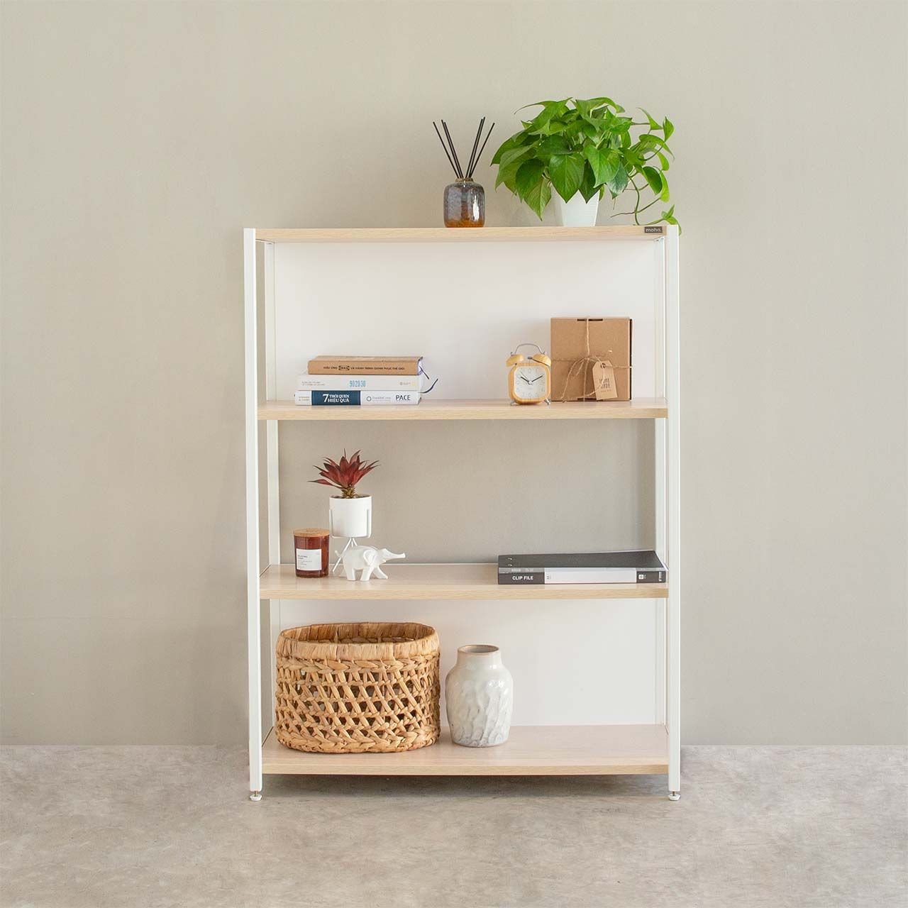 Kệ sách gỗ 3 tầng đơn giản và tiện lợi