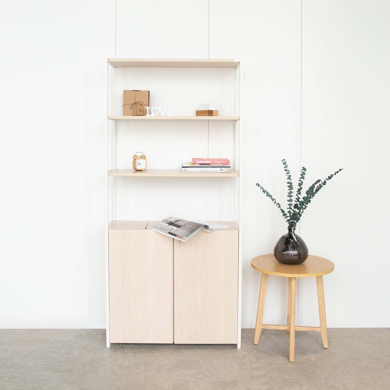 Kệ sách gỗ có ngăn kéo khóa an toàn