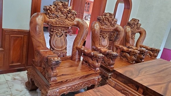 Kích thước tổng thể của bộ bàn ghế gỗ tay 20 10 món