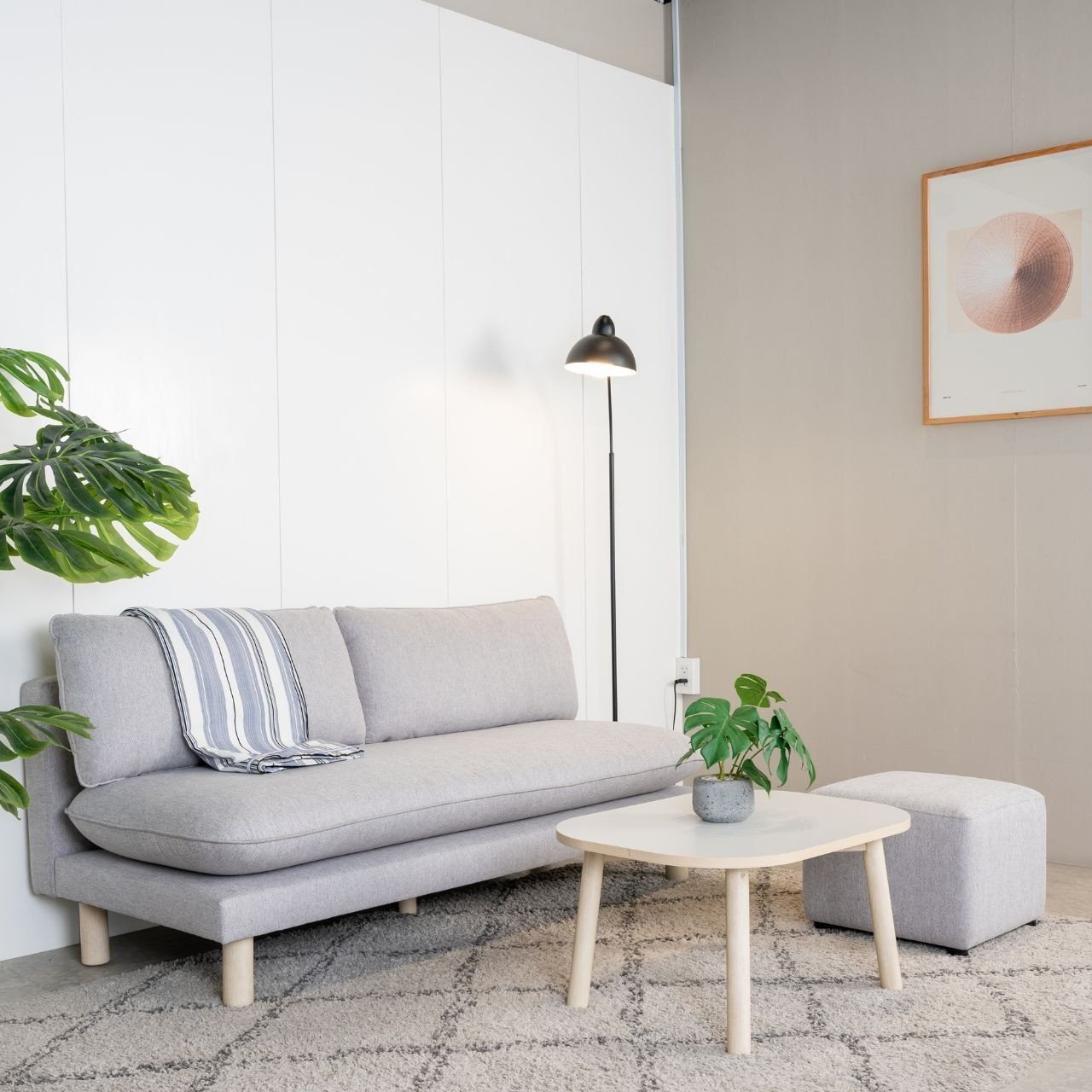Kiểu dáng ghế sofa đơn không tay vịn