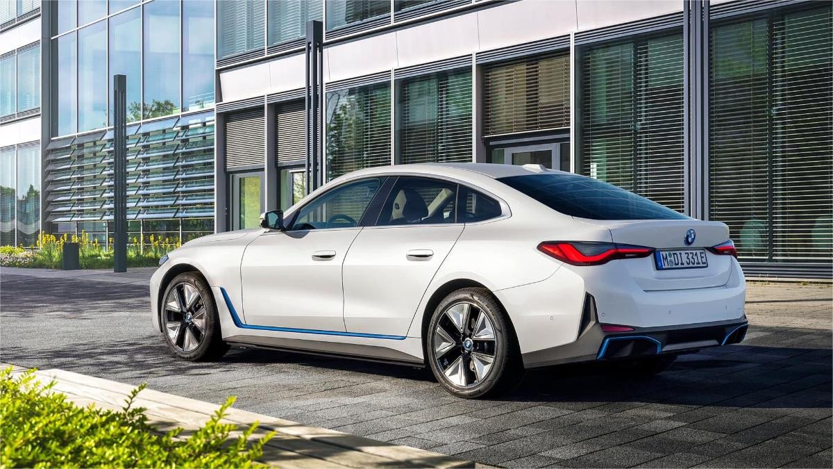 Lựa chọn màu xe hợp mệnh Kim cho người tuổi Sửu 1985