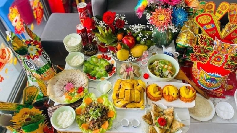 Lưu ý khi cúng trái cây trên bàn thờ ông Táo: Chọn quả tươi, số lẻ và không dập nát