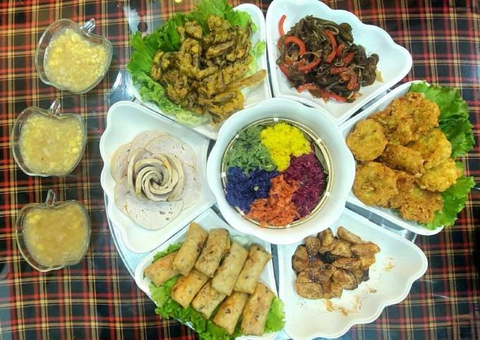 Mâm cỗ chay với các món kho, xào hấp dẫn
