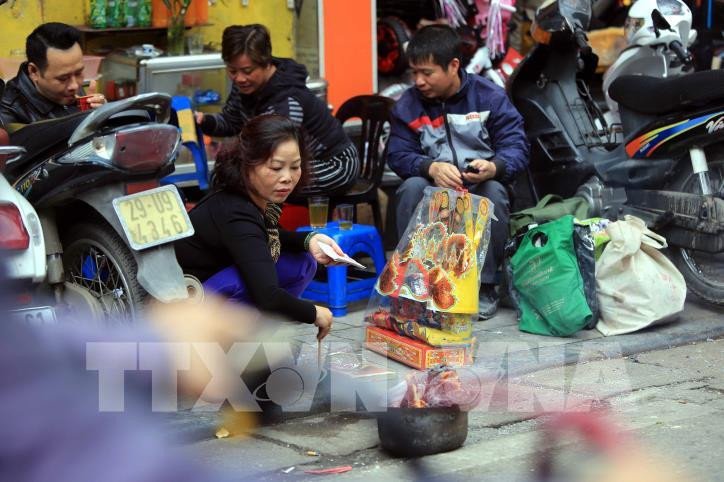 Mâm cỗ cúng gia tiên và Táo Quân chuẩn bị cho ngày cúng ông Táo về trời