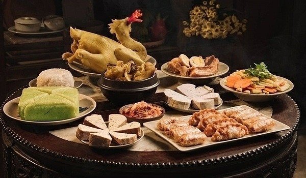 Mâm cúng đơn giản tại nhà thể hiện lòng thành kính trong dịp Tết Thanh Minh