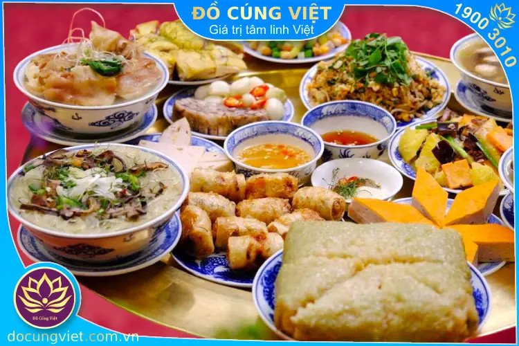 Mâm cúng rằm tháng Giêng với các món chay và hoa quả bày biện trang trọng