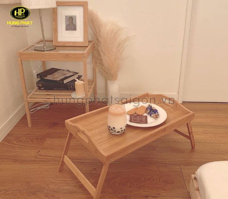 Mẫu bàn trà bệt gỗ chân gấp tiện lợi tiết kiệm diện tích