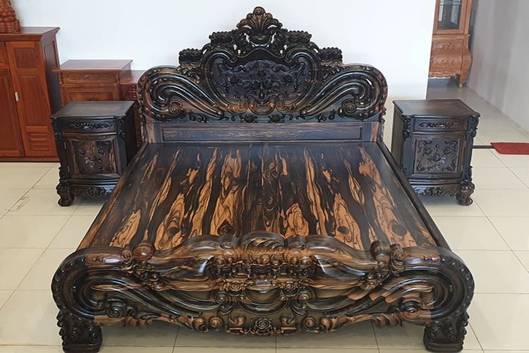 Mẫu gỗ mun hoa với vân xoáy đặc trưng