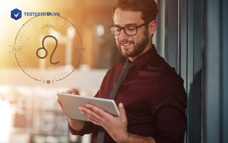 Một người đàn ông với ánh mắt tự tin, thể hiện sự khao khát của Sư Tử