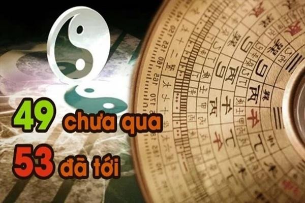 Người lớn tuổi lo lắng về các tuổi xấu trong đời người theo quan niệm dân gian