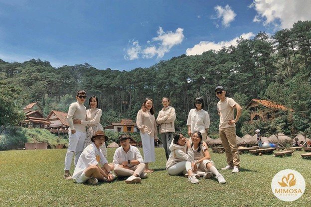 Nữ mạng 1998 hợp với tuổi nào để có cuộc sống hôn nhân hạnh phúc