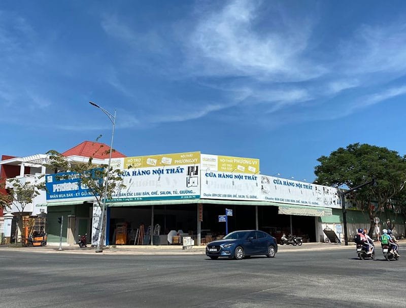 Phía trước cửa hàng Nội thất Phương Vy tại Bà Rịa Vũng Tàu