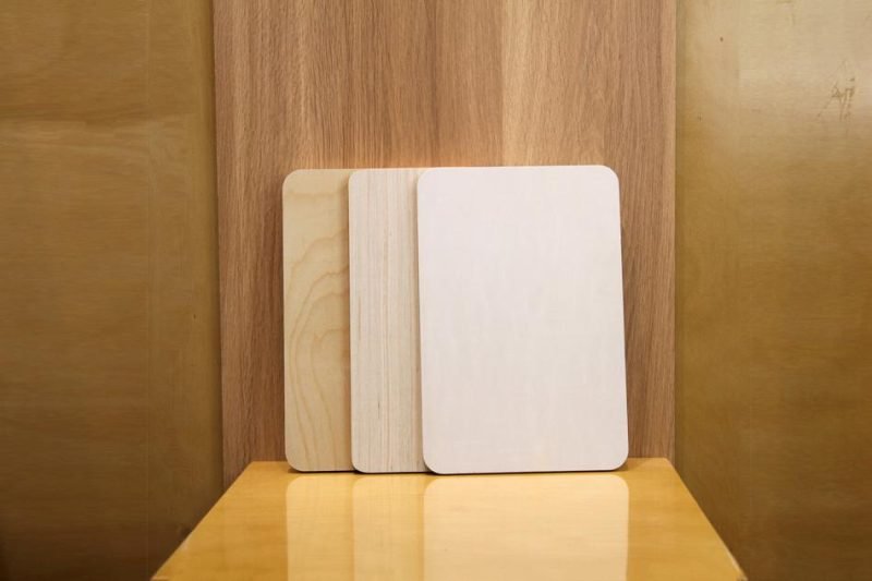 Quy trình sản xuất gỗ plywood chất lượng cao từ các lớp veneer mỏng