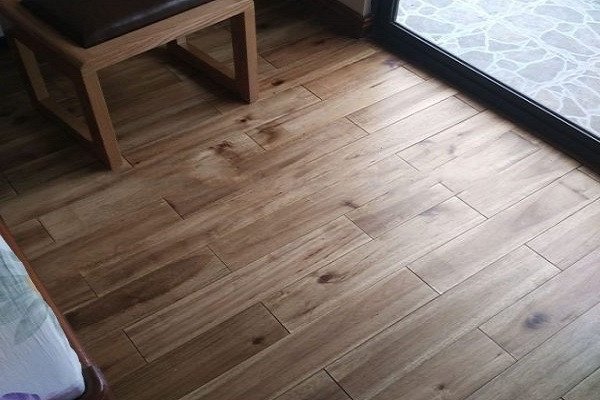 Sàn gỗ Keo có độ bền và khả năng chống mối mọt tốt