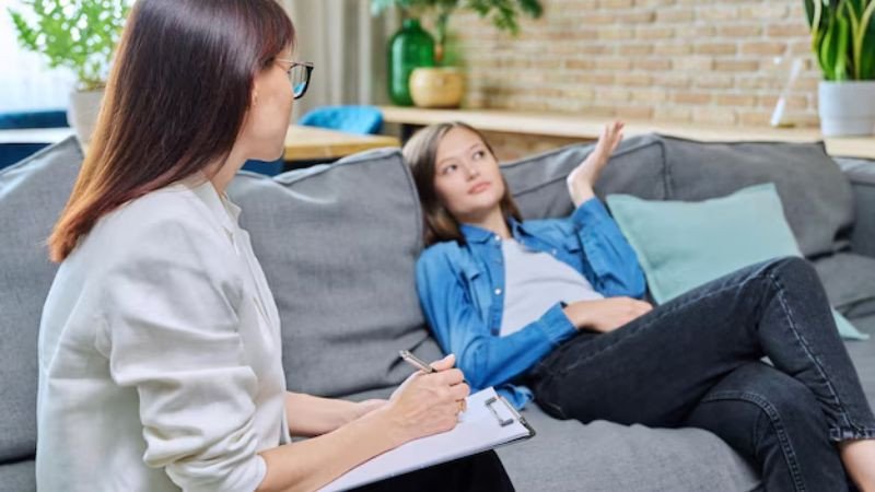 Song Ngư phù hợp với công việc bác sĩ tâm lý, thể hiện sự thấu hiểu sâu sắc của tháng 2 cung hoàng đạo