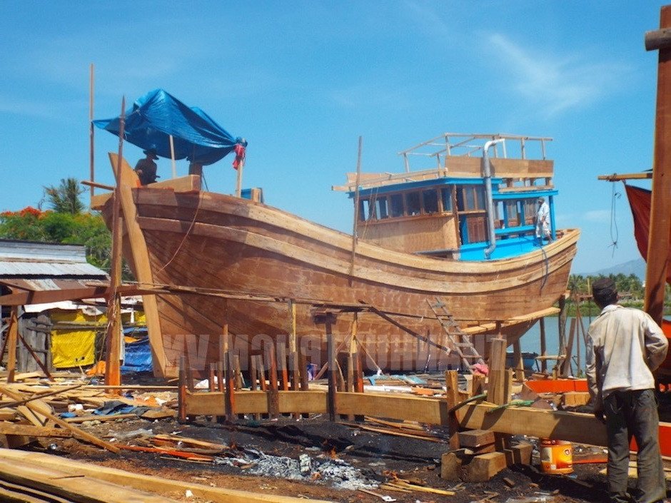 Tàu thuyền sử dụng gỗ Tếch nhờ khả năng chống nước và độ bền cao