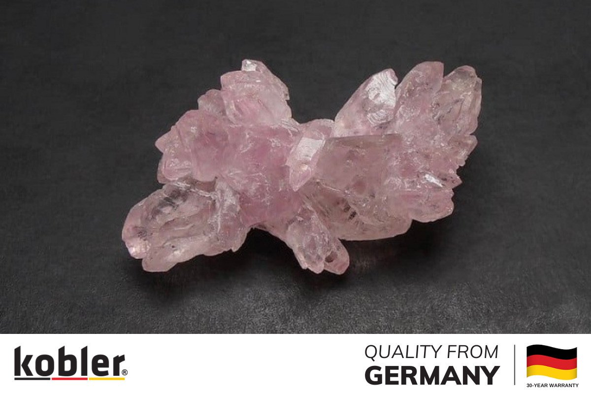 Thạch anh hồng hỗ trợ sức khỏe tim mạch và mang lại giấc ngủ sâu.