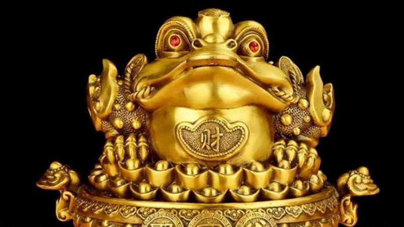 Thiềm Thừ ba chân, cóc ngậm tiền, biểu tượng phú quý cho gia chủ Quý Mùi 2003
