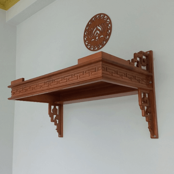 Bàn Thờ Treo Tường Ván Liền: Sang Trọng, Bền Vững Tâm Linh