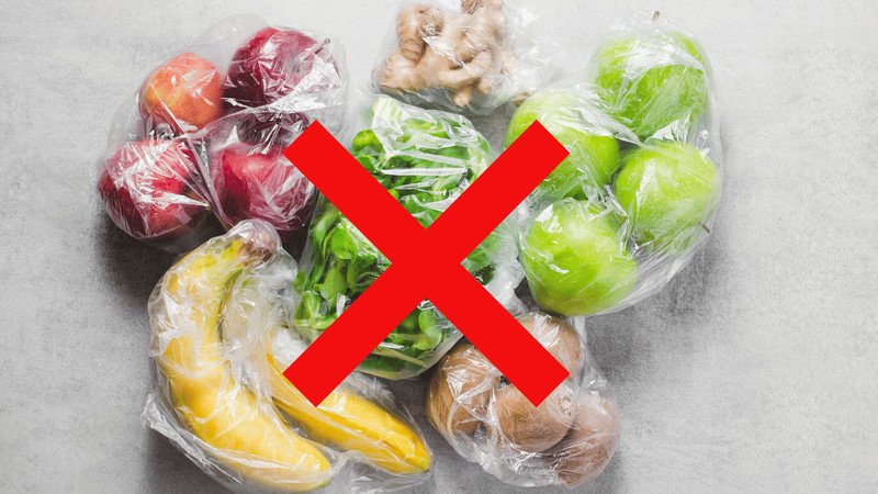 Thực phẩm bọc kín trong hộp đựng an toàn thay vì túi nilon trong tủ lạnh