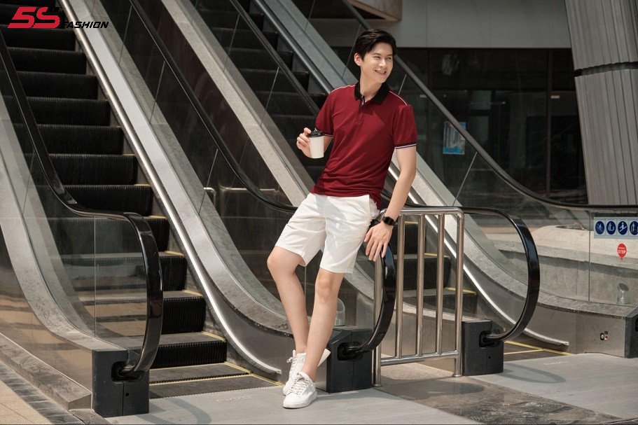 Trang phục màu đỏ đô mang lại năng lượng tích cực cho người mệnh Thổ Canh Tý