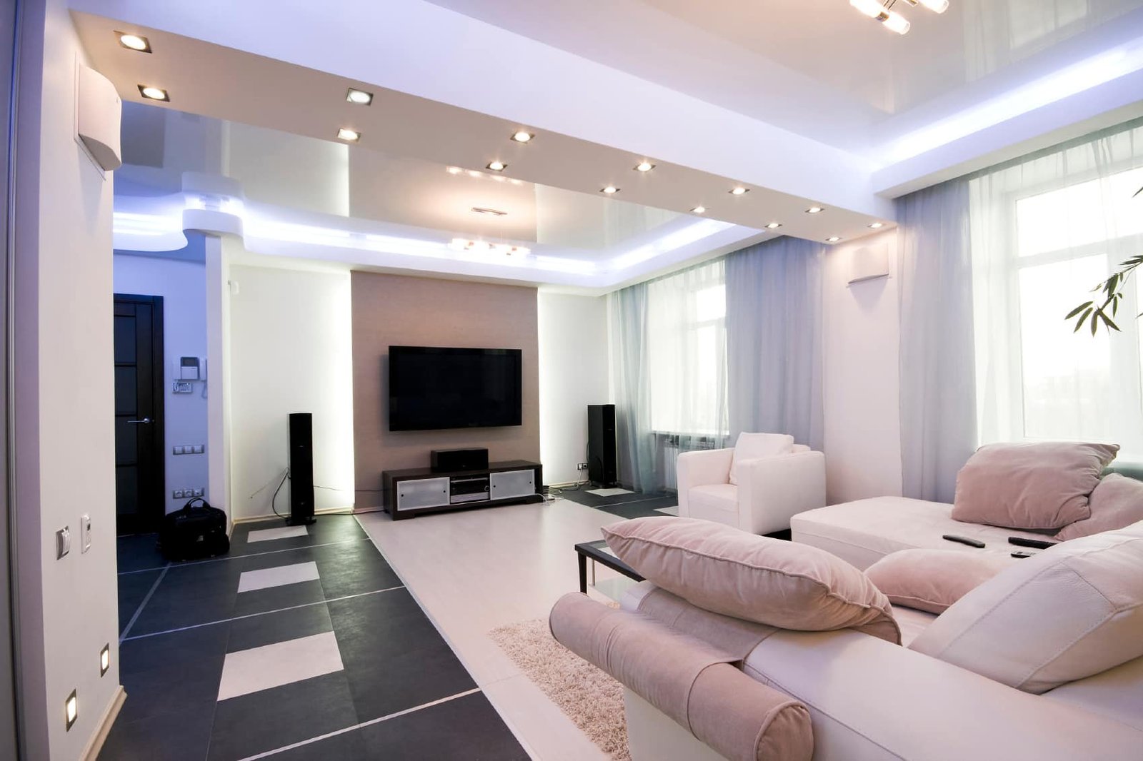 Trang trí phòng khách cần lưu ý yếu tố phong thủy