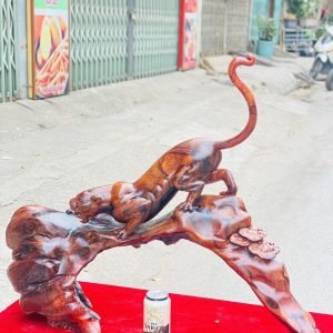 Tượng-Báo-Săn-Mồi-Gỗ-Cẩm-Ngang-80cm-3