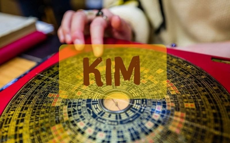 Tuổi Giáp Dần (mệnh Thủy) hợp với những người mệnh Kim, tượng trưng cho sự tương sinh