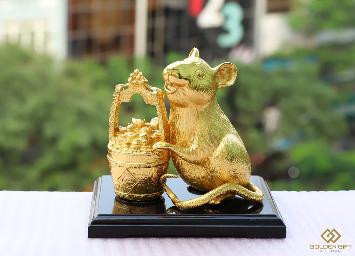 Tượng chuột tài lộc mạ vàng độc đáo