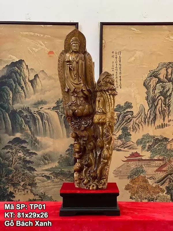 Tượng Phật Di Lặc chế tác tinh xảo từ gỗ gù hương, thể hiện ý nghĩa phong thủy tốt lành, may mắn và giá trị thẩm mỹ cao