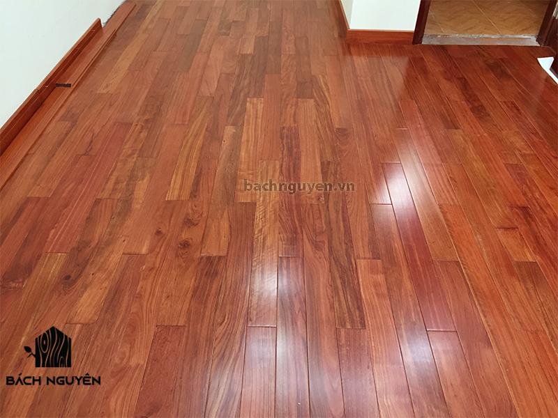 Vân gỗ cẩm lai tự nhiên tuyệt đẹp thể hiện sự đa dạng và giá trị của gỗ cẩm là gì