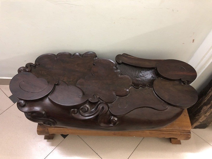 Vân gỗ và màu sắc của gỗ trắc đen