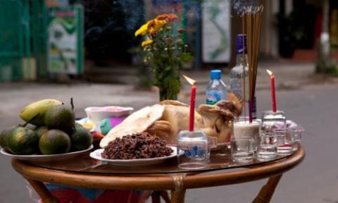 Văn khấn cúng khai trương cửa hàng thành tâm, đầy đủ.