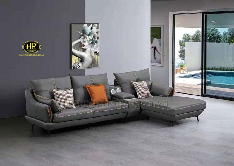 Vị trí đặt ghế sofa phòng khách tạo cảm giác vững chãi an toàn