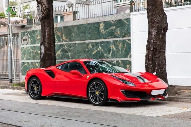 Xe màu xanh lá cây rất hợp với người nữ sinh năm 1981 mệnh Mộc Tân Dậu