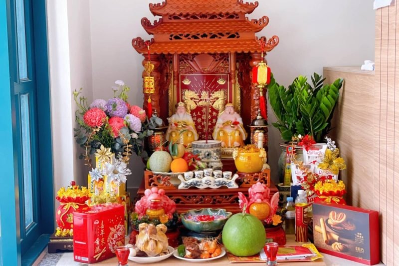 Hướng Dẫn Bày Trí Bàn Thờ Gia Tiên, Thần Tài Chuẩn Phong Thủy