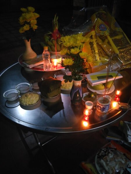 Ý nghĩa cúng tạ mộ cầu cho người đã khuất được yên nghỉ